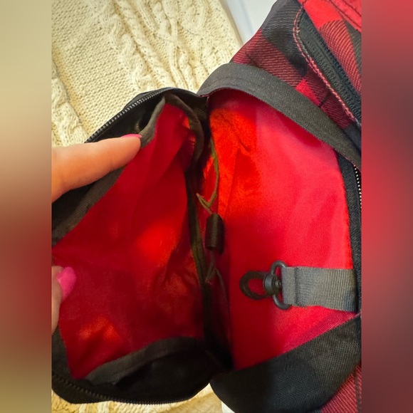 Jansport backpack like new red and black plaid w 2 main pockets + small front - Picture 5 of 11